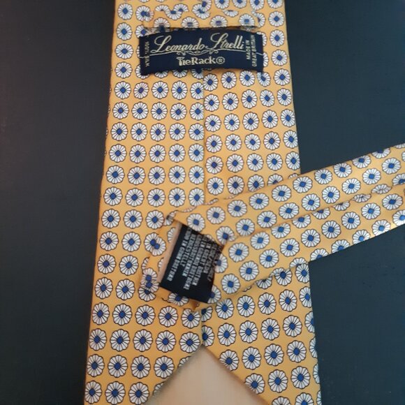 Leonardo Strelli Tie Rack 100% Silk Tie Golden Yellow w/ White & Blue Pattern - Picture 6 of 12
